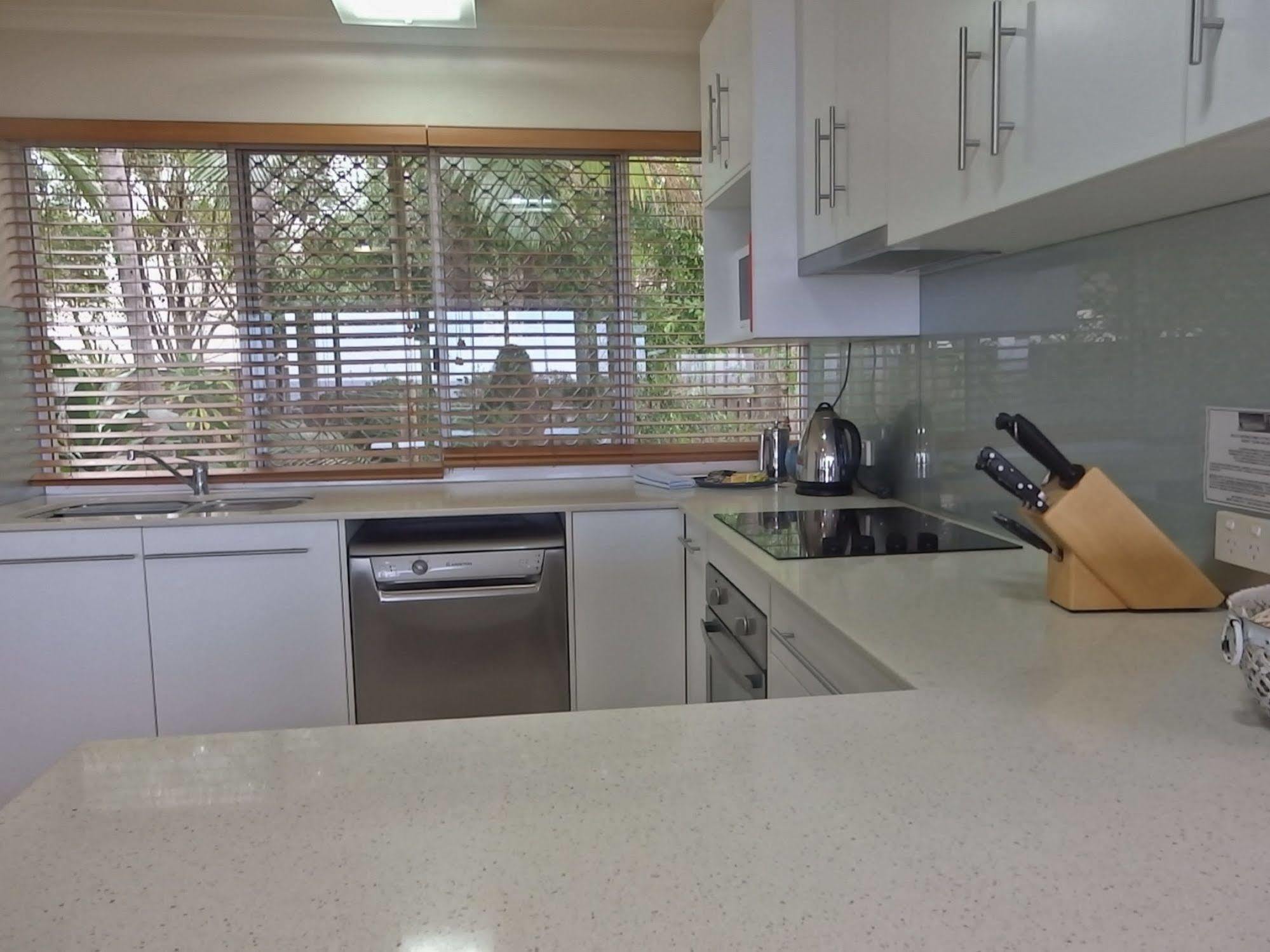 Sundancer Holiday Apartments Sunshine Coast Esterno foto